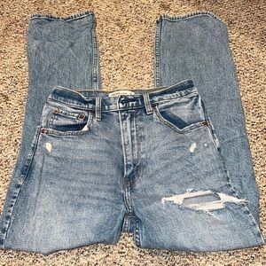 Abercrombie Ultra High Rise ankle straight jeans